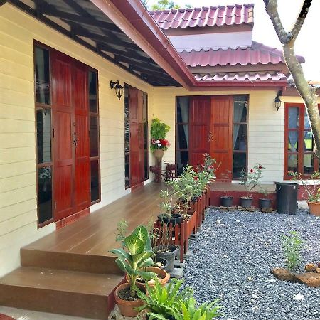 Apartamento Grandma'S House Nakhon Nayok Exterior foto