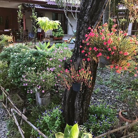 Apartamento Grandma'S House Nakhon Nayok Exterior foto