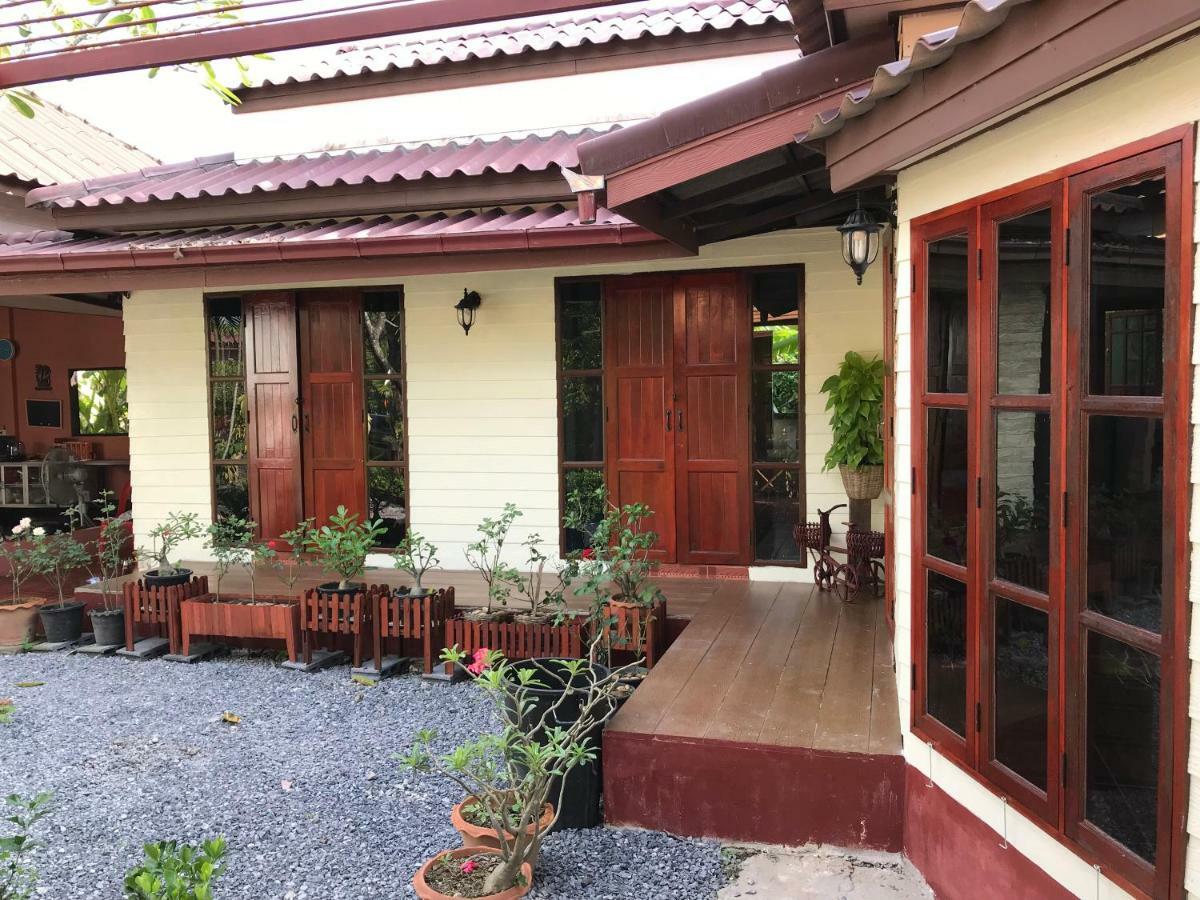Apartamento Grandma'S House Nakhon Nayok Exterior foto