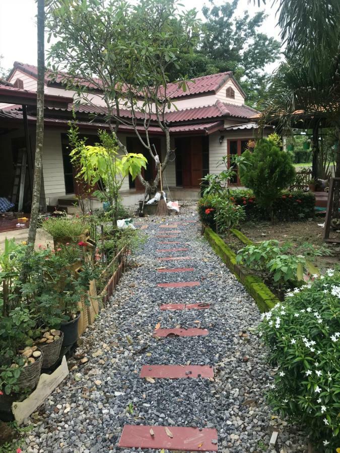 Apartamento Grandma'S House Nakhon Nayok Exterior foto